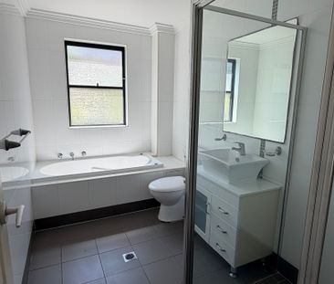 4/74-80 Woniora Road, Hurstville NSW 2220 - Apartment For Rent | Do... - Photo 1