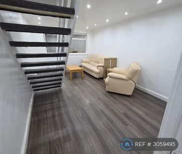 2 bedroom maisonette to rent - Photo 1