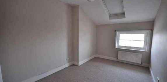 Holyrood, Great Malvern, WR14 - Photo 2