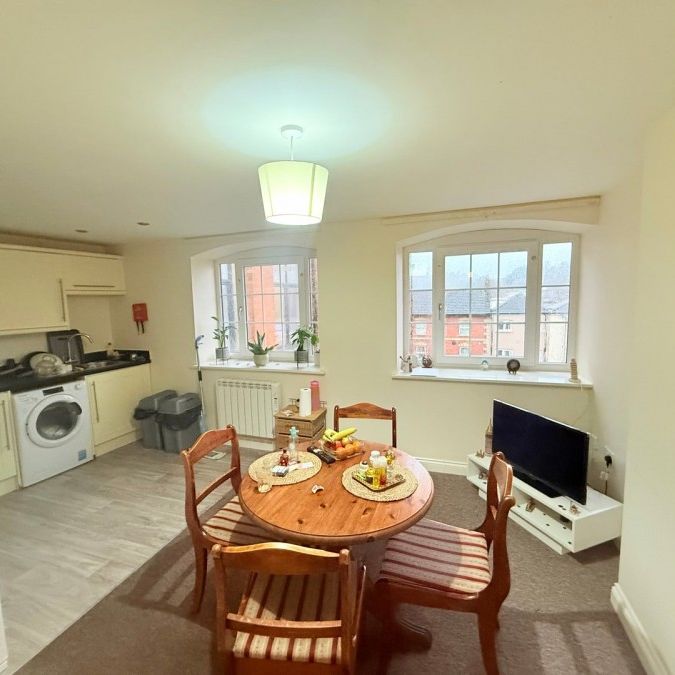 Sherborne Road, Yeovil, Somerset - Photo 1