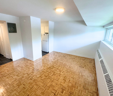 Great 3.5 available JULY 1st – 7355 Acadie - Photo 2