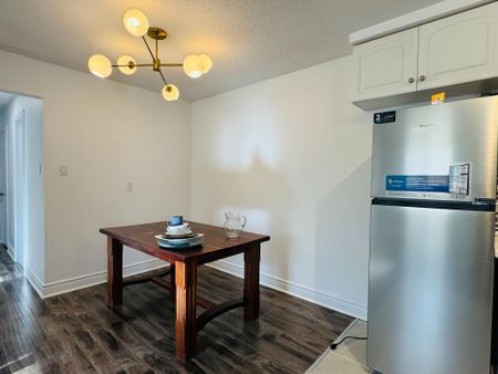 For Lease - 1448 Outlet Drive Unit# 1, Oshawa, Ontario - Photo 3