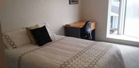 Fully Furnished - Power Included - Photo 2