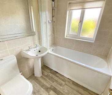 2 bedroom semi-detached house to rent - Photo 6