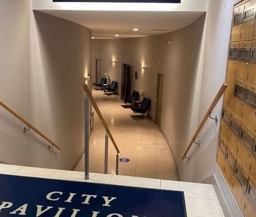 3 Bed Flat, City Pavilion, EC1M - Photo 4