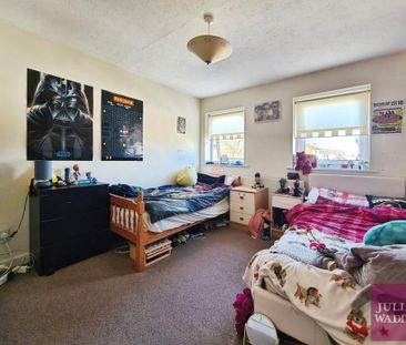 3 bedroom end of terrace house to rent - Photo 6