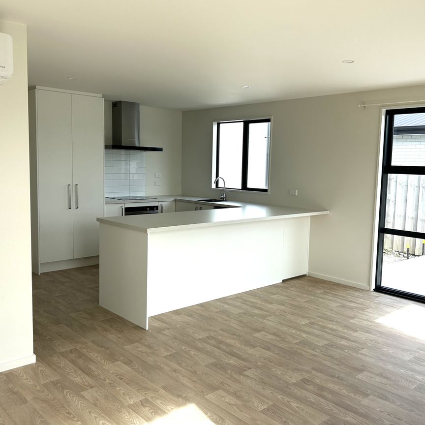 New Two Bedroom Apartments - Photo 1
