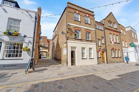 Flat To Let - Photo 3