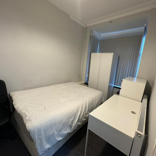 8 bedroom house share to rent - Photo 1