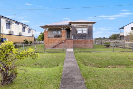 2 Bed, 1 Bath in Gladstone - 6 Month Lease Only - Photo 4