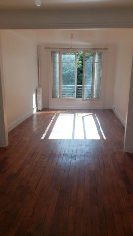 STUDIO VIDE 32.98m² - Photo 3