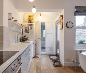 2 bedroom semi-detached house to rent - Photo 2