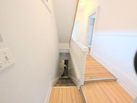 For Lease - 26 Lippincott Street Unit# 2nd&3rd, Toronto, Ontario - Photo 5