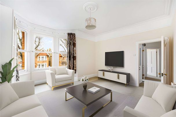 This charming two bedroom apartment in a prime Ealing location offers generously sized rooms and off-street parking. - Photo 1
