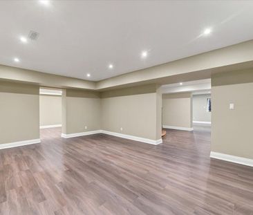 For Lease - 53 Edenvale Crescent, Toronto, Ontario - Photo 5