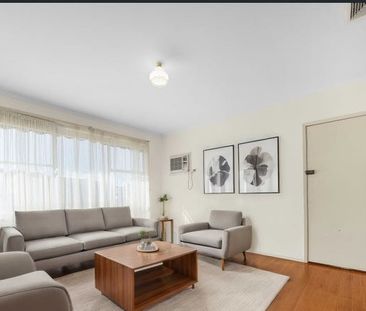 Beautiful family home positioned in a highly desirable location - O... - Photo 2