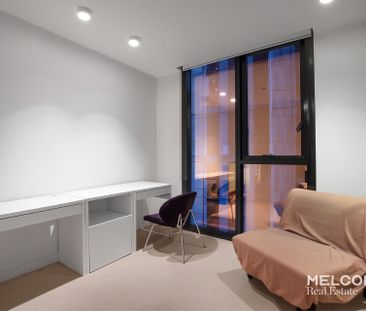 MODERN TWO-BEDROOM HAVEN - FURNISHED APARTMENT - Photo 6