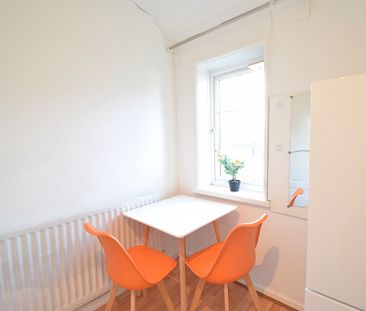 Room in a Shared House, Westway, W12 - Photo 1
