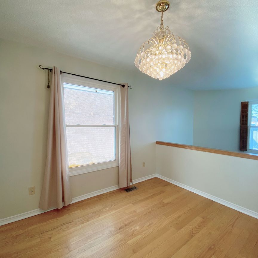 For Lease - 195 Enchanted Hills Crescent, Toronto, Ontario - Photo 1