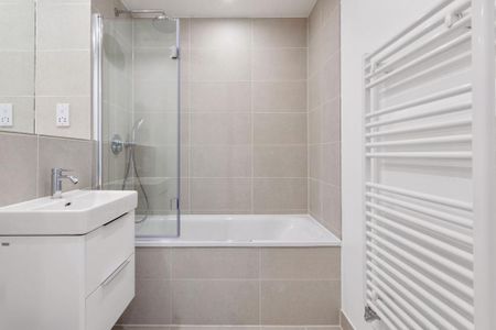 2 bedroom flat to rent - Photo 5