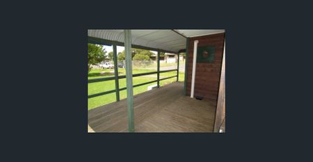 Cute Cottage Living - Photo 2