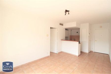 Location Appartement 2 pièces 34m² AIX EN PROVENCE 90ème - Photo 2