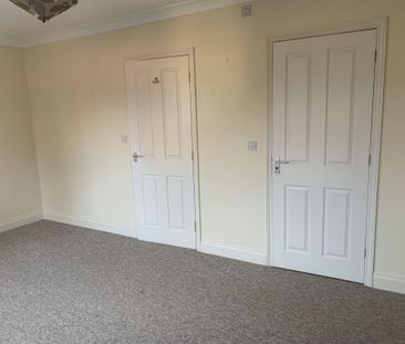 Baxter Close, Fakenham - Photo 2