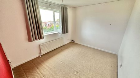 Chapel Field Walk, Penistone, Sheffield, S36 - Photo 5