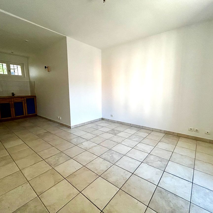 Location Appartement 2 pièces 35m² - Photo 1