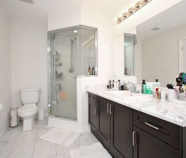 For Lease - 7 Frederick Pearson Street, East Gwillimbury, Ontario - Photo 6