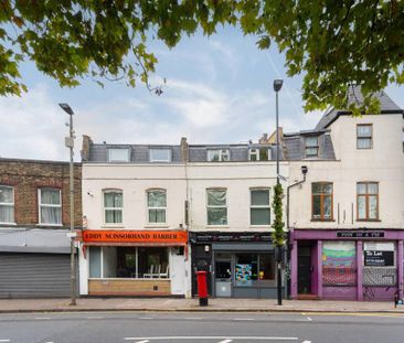 3 bedroom flat to rent - Photo 4