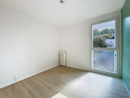 Location Appartement 4 pièces 68m² ST LO 50000 - Photo 3