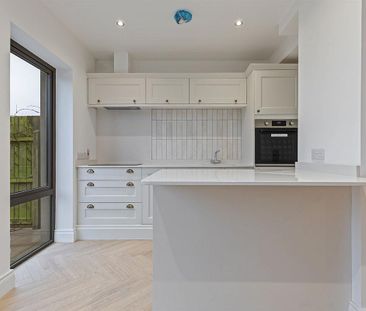 8 Loopland Road, Belfast BT6 9EA - Photo 5