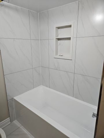 For Lease - 159 Jeffcoat Drive, Toronto, Ontario - Photo 2