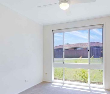 Spacious & Well-Presented Family Home in Quiet Cul-de-Sac - Photo 4