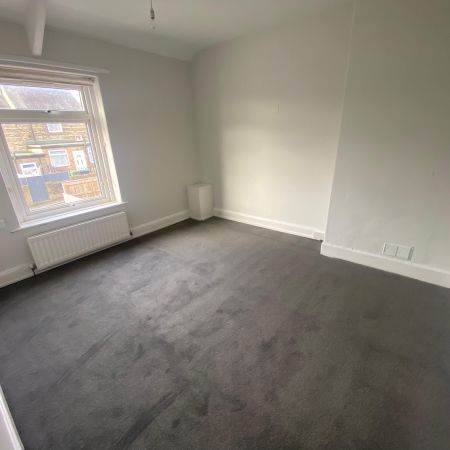 2 bed terraced house to rent in Severn Street, Chopwell, Newcastle upon Tyne - Photo 4