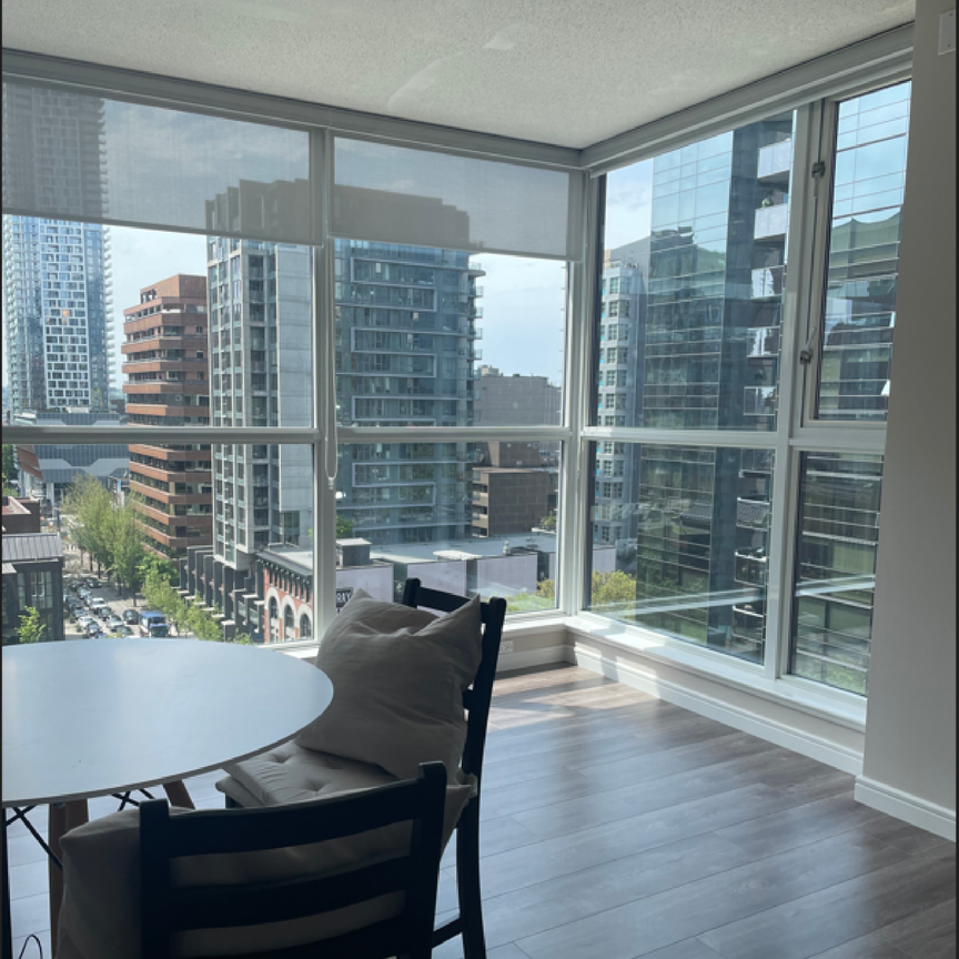Condo in Downtown Vancouver, BC - Photo 1