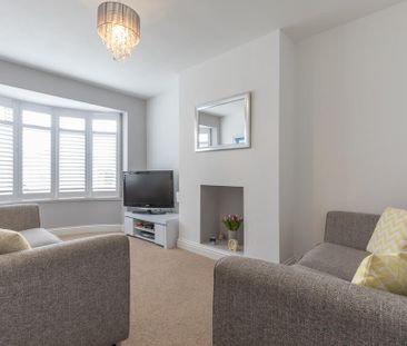 3 bedroom semi-detached house to rent - Photo 1