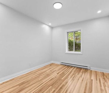 1561 Boulevard Desmarchais apartment — Montréal, QC (2-Bedroom) - 2... - Photo 2