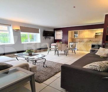 Fantastic one bed flats located within mins to Camden Tube & Regent... - Photo 3