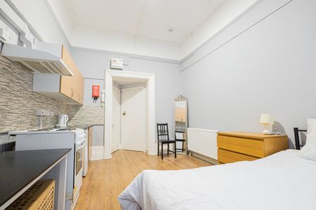 A Modern Double Studio Apartment in Courtfield Gardens, Earl’s Court, London SW5 - Photo 3
