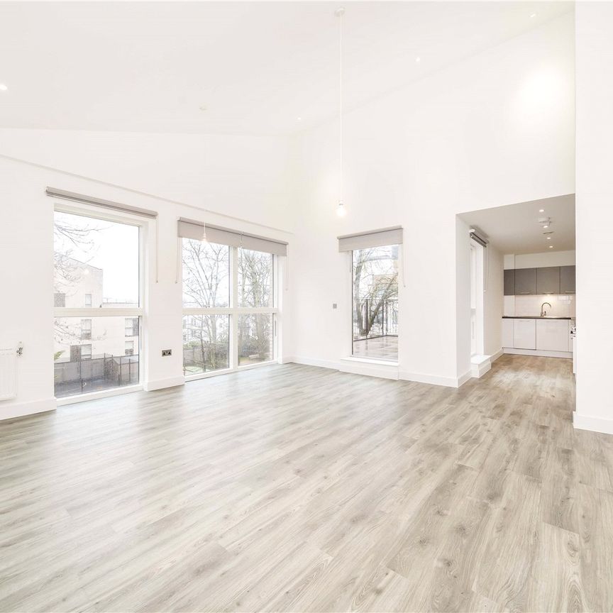 Christchurch Avenue, NW6, London - Photo 1