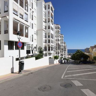 Alquiler de piso en Avenida Reina Sofía, 13 - Photo 1