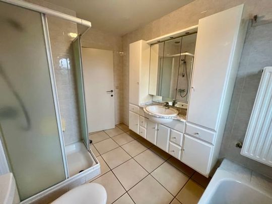 Appartement te huur - Photo 1