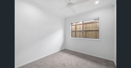 Sleek Modern Home - Photo 4