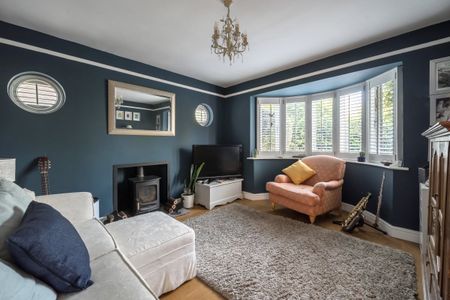 4 bedroom detached house to rent - Photo 2