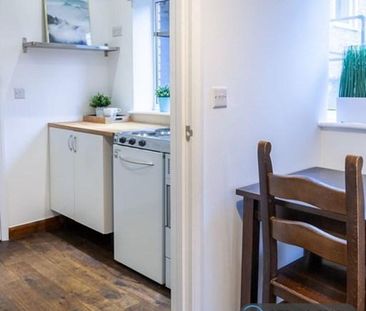 Studio to rent - Photo 3