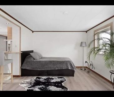 Åkes Väg, Olofstorp - Photo 2