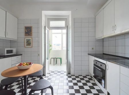 Avenida António Augusto de Aguiar, Lisbon, Lisbon 1050-017 - Photo 2