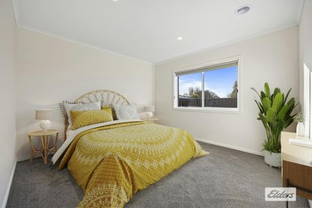 Modern Family Living - Photo 2